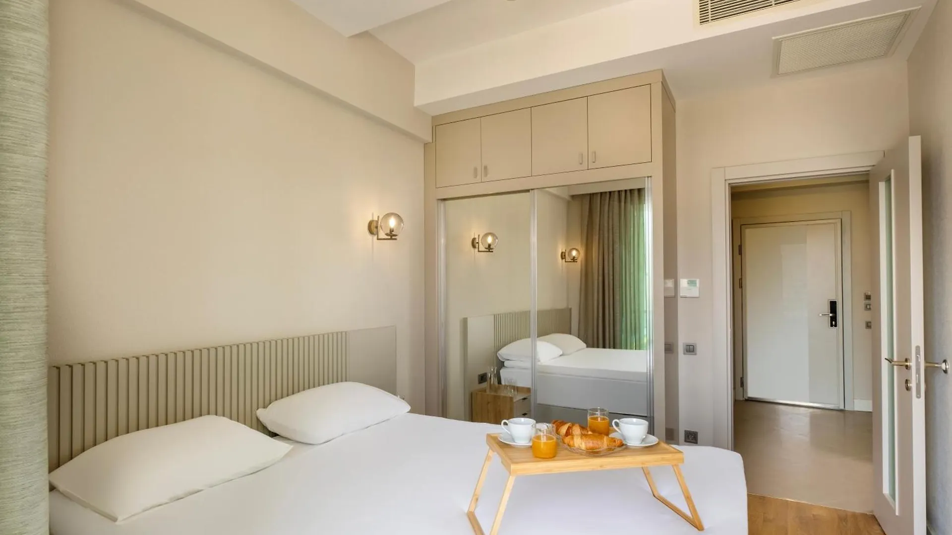 Sirius Town Residence And Spa Antalya 0*,